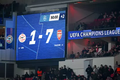 الموعد والقناة الناقلة لمباراة أرسنال وآيندهوفن بدوري أبطال أوروبا